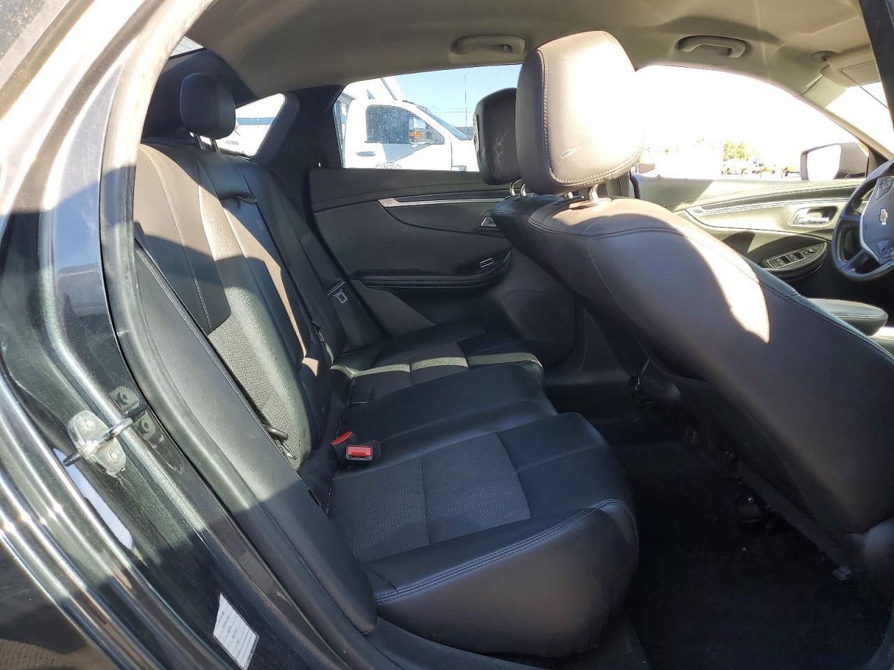 2019 Chevrolet Impala Lt - zdjęcie 10