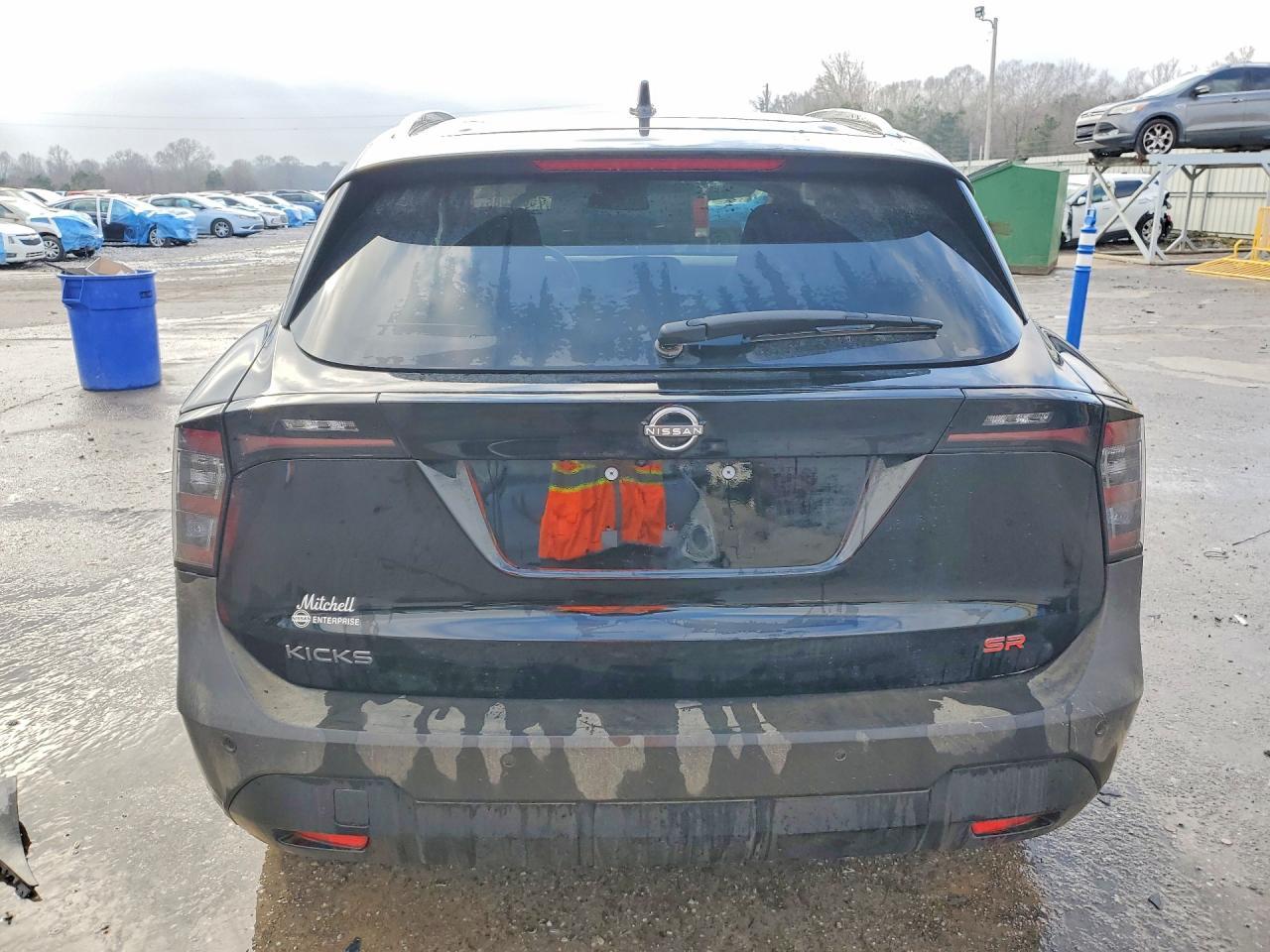 2025 Nissan Kicks Sr - zdjęcie 6