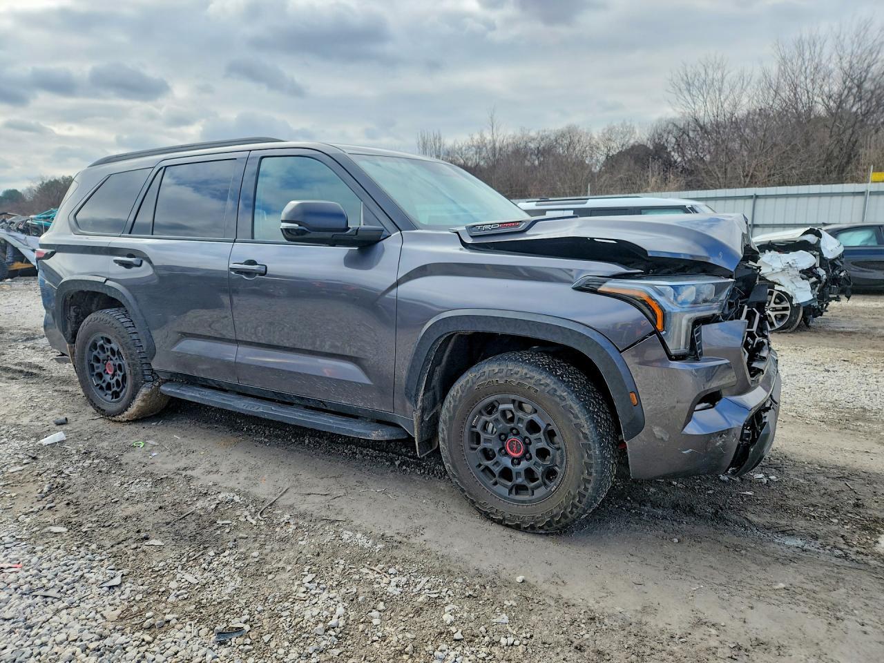 2023 Toyota Sequoia Trd Pro - zdjęcie 4