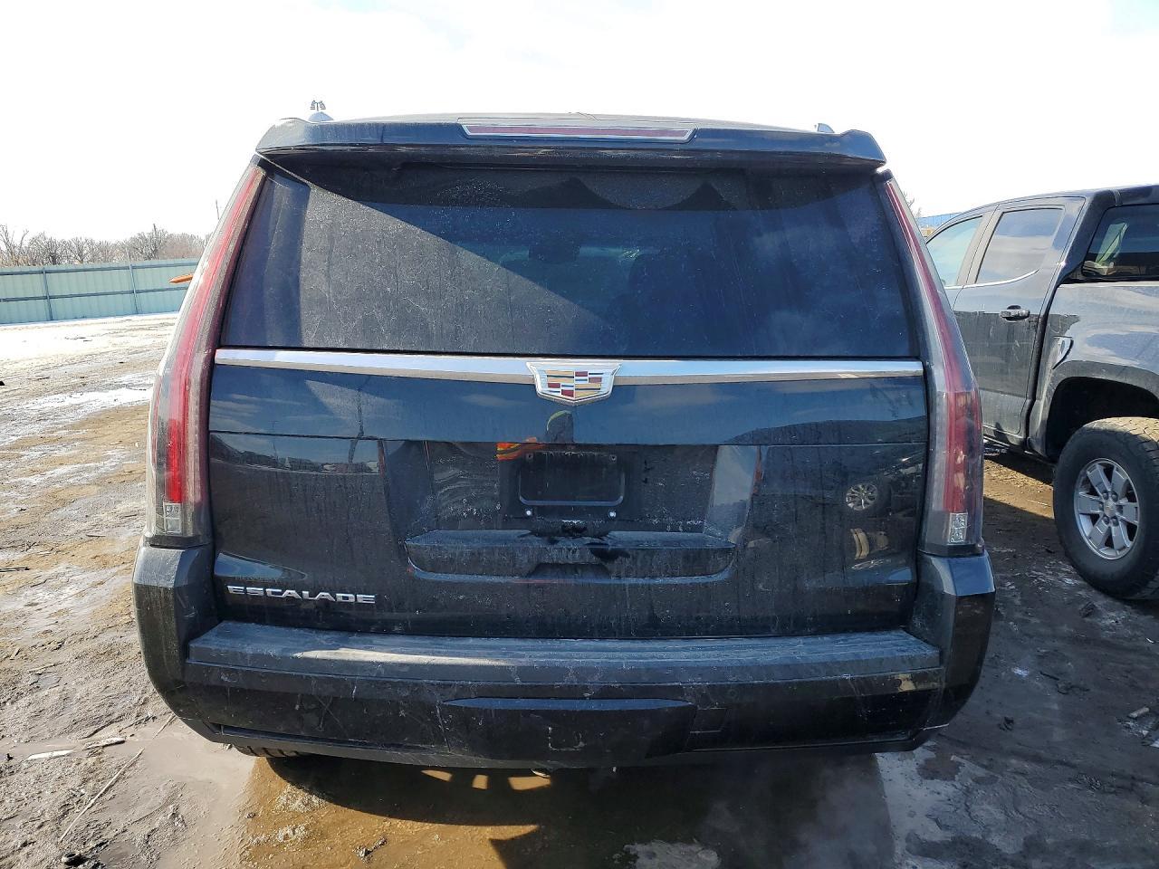 2015 Cadillac Escalade Luxury - zdjęcie 6