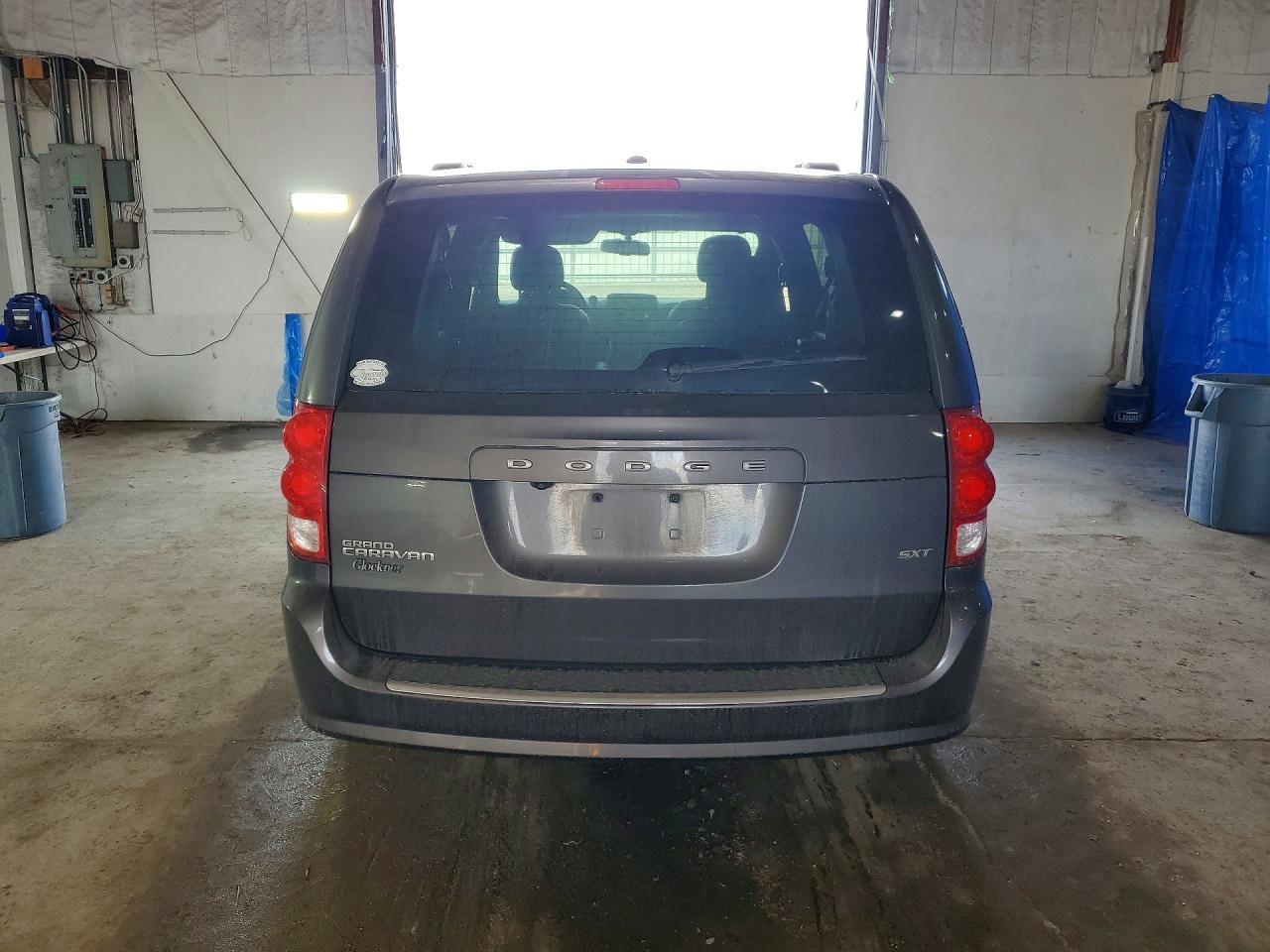 2017 Dodge Grand Caravan Sxt - zdjęcie 6