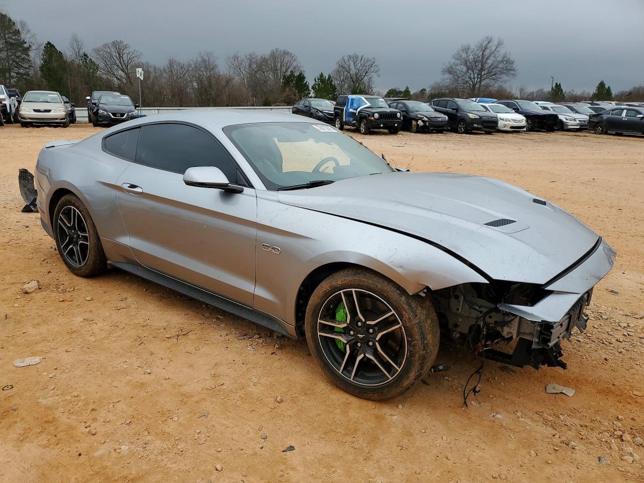 2020 Ford Mustang Gt - zdjęcie 4