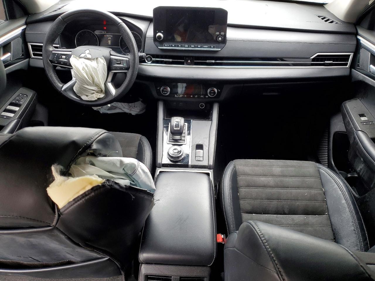 2023 Mitsubishi Outlander Se - zdjęcie 8