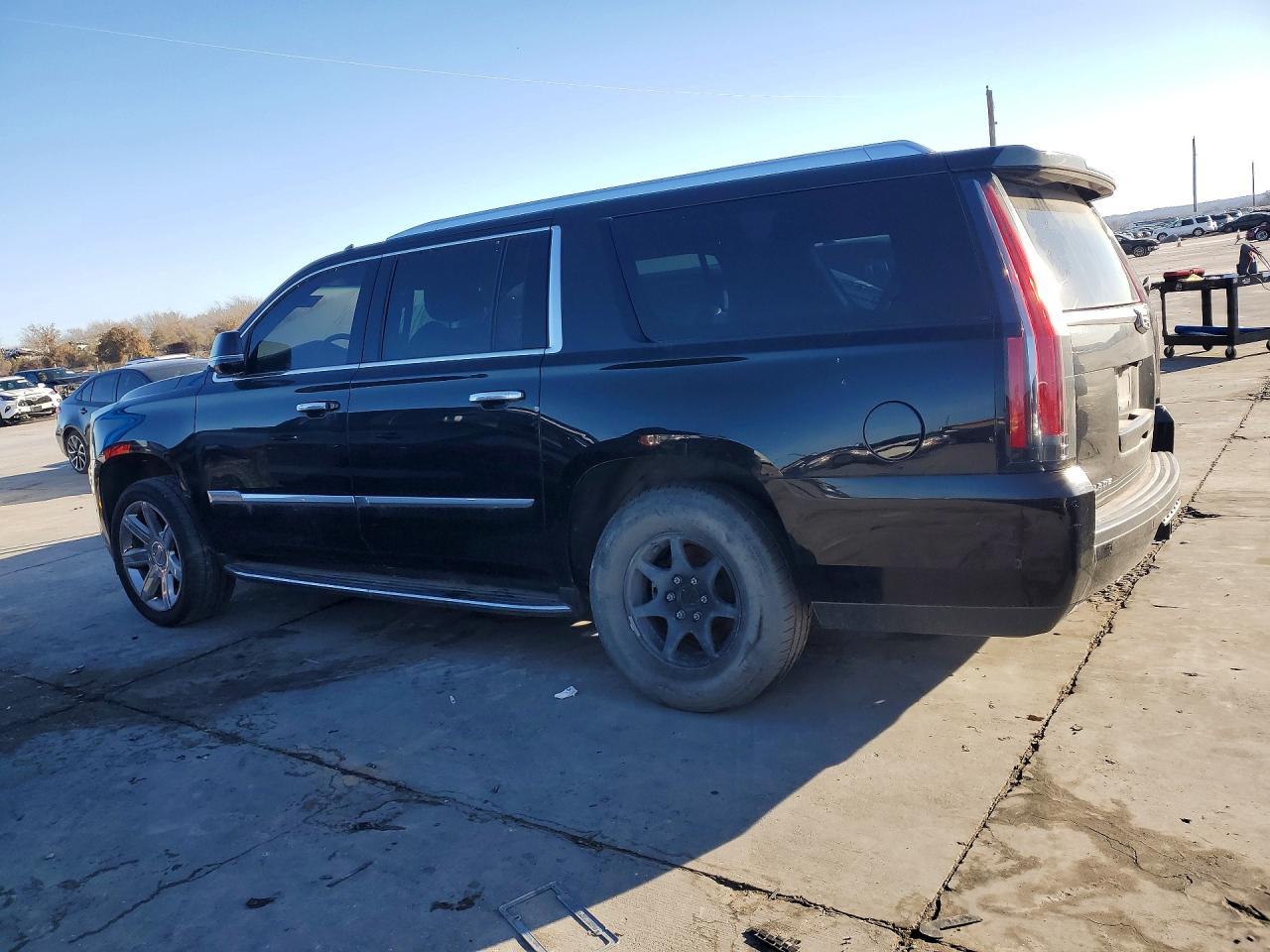 2019 Cadillac Escalade Esv Luxury - zdjęcie 2
