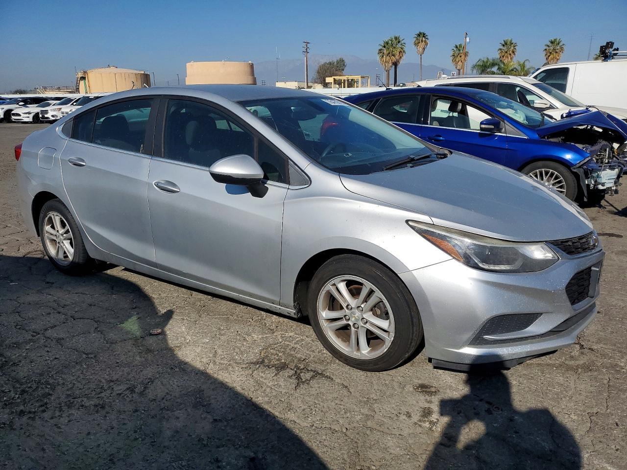 2016 Chevrolet Cruze Lt - zdjęcie 4