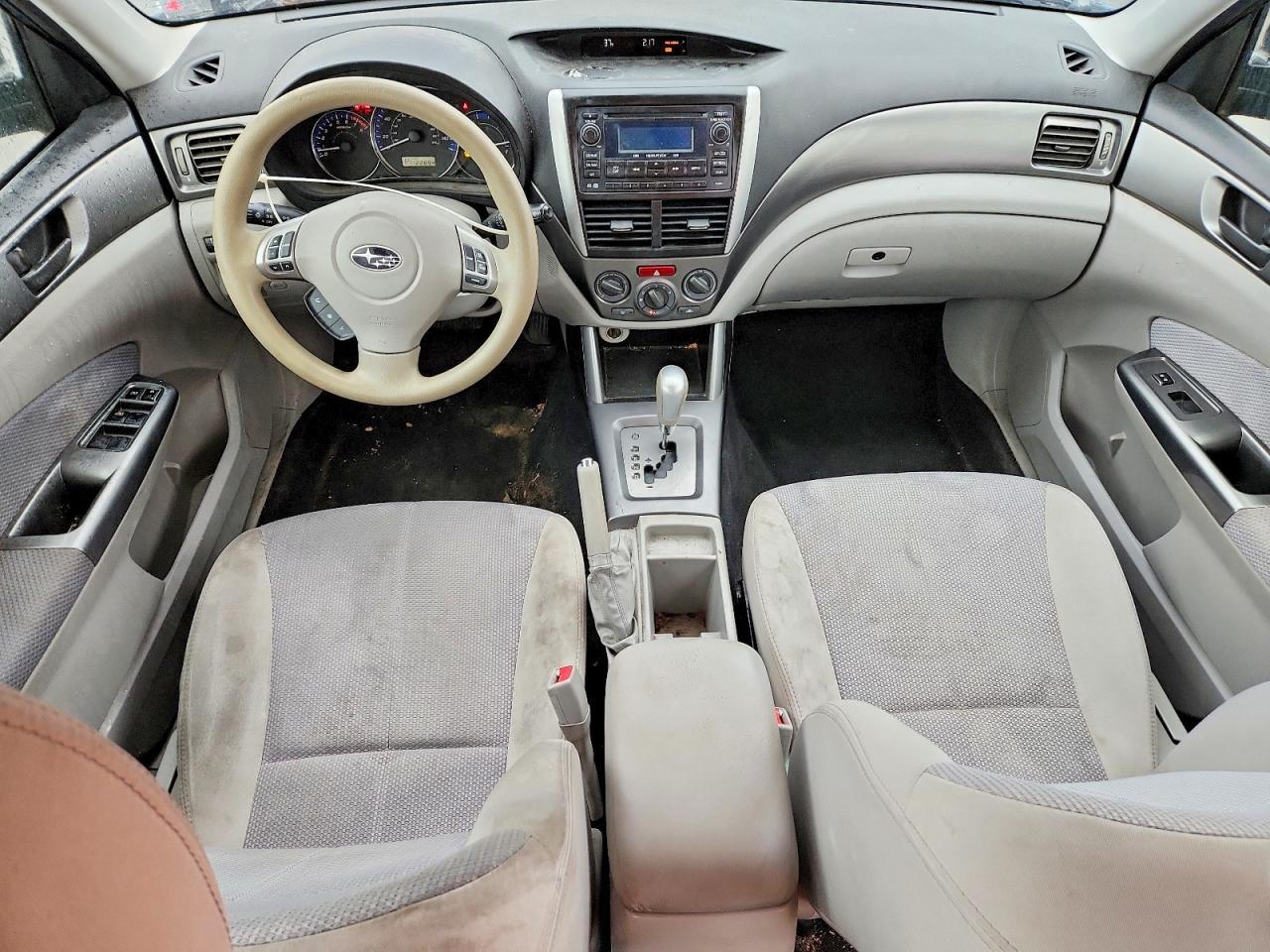 2013 Subaru Forester - zdjęcie 8