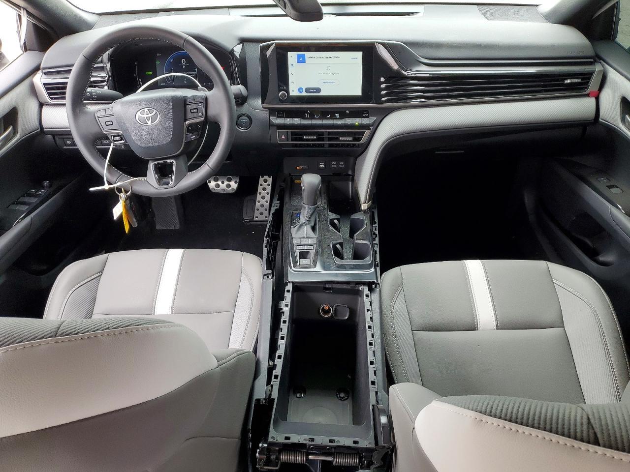 2026 Toyota Camry Se - zdjęcie 8