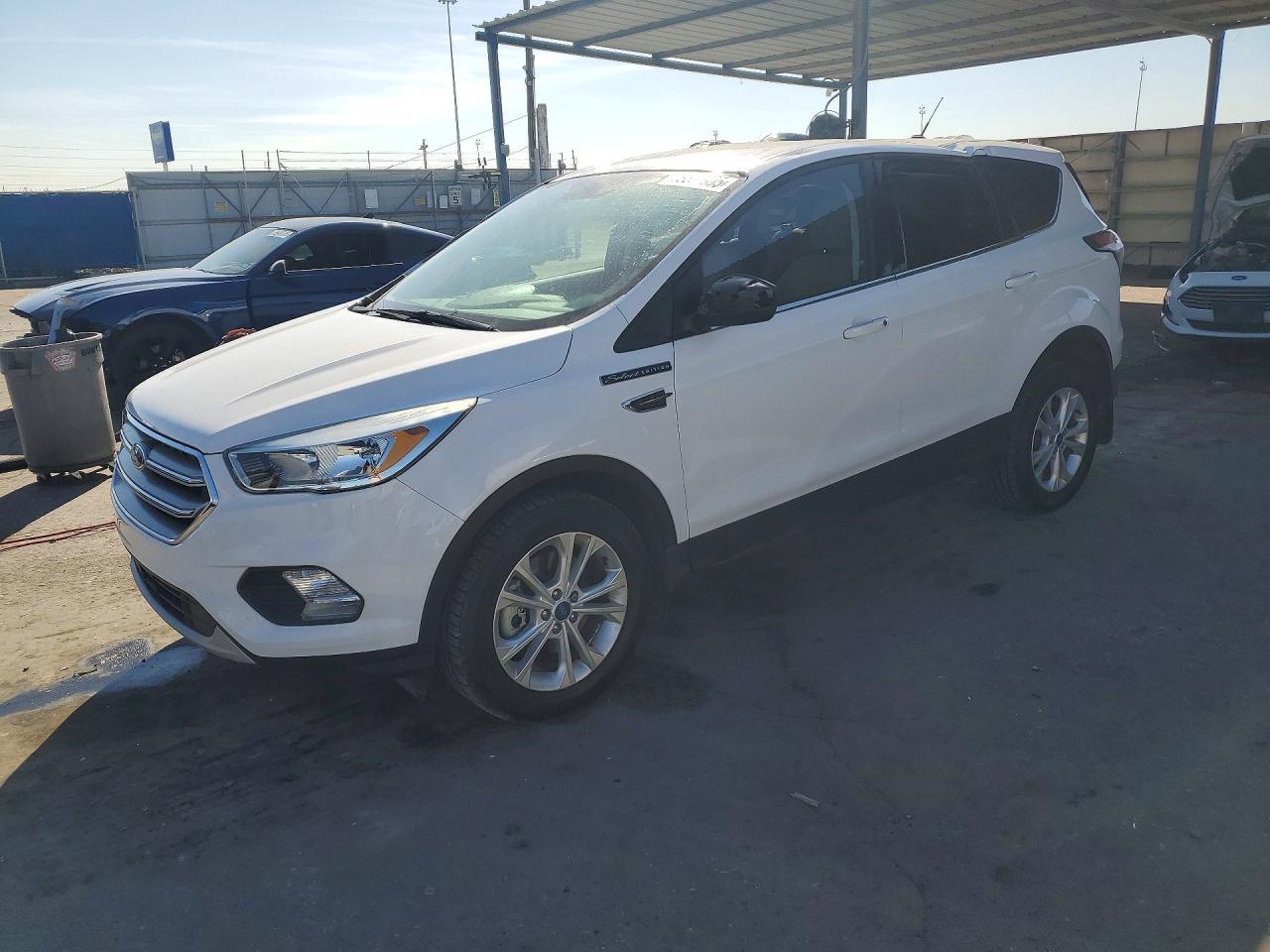 2017 Ford Escape Se - zdjęcie główne