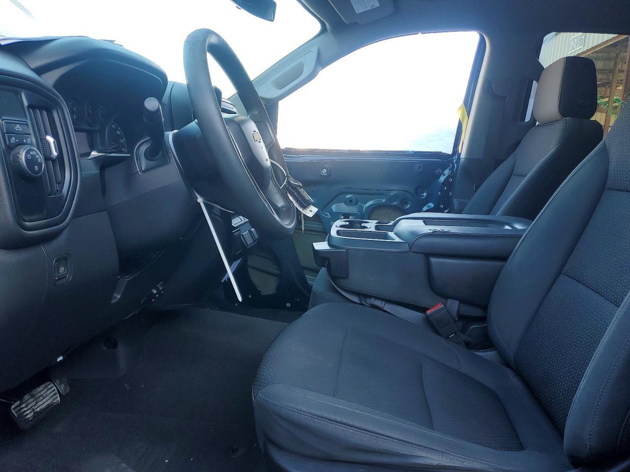 2020 Chevrolet Silverado C1500 Custom - zdjęcie 7