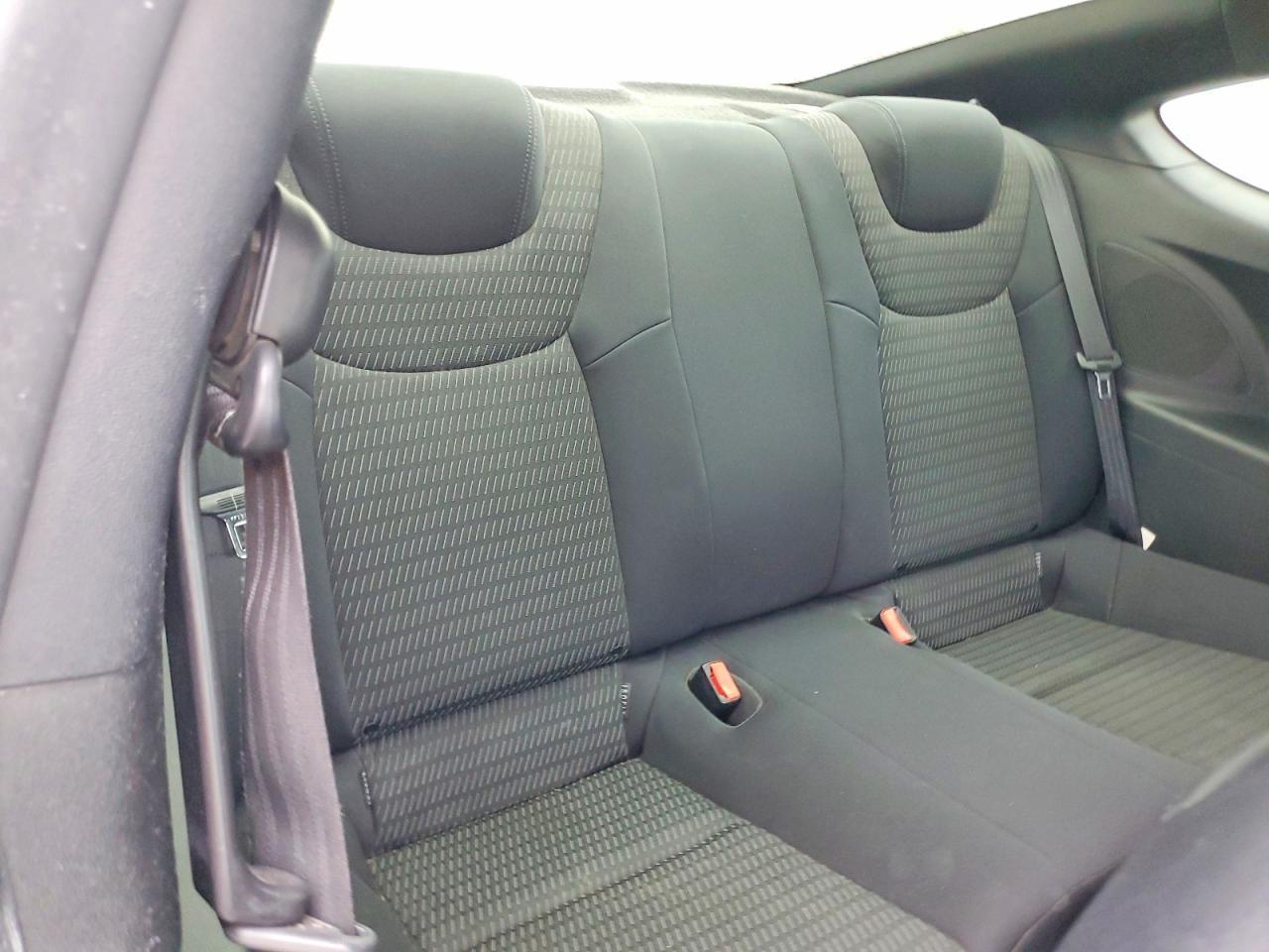 2013 Hyundai Genesis Coupe 2.0T - zdjęcie 10