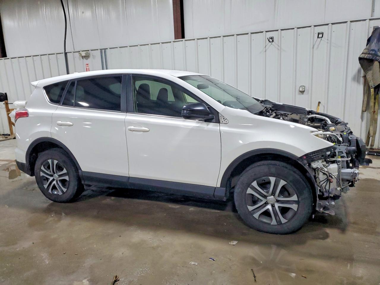 2018 Toyota Rav4 Le - zdjęcie 4