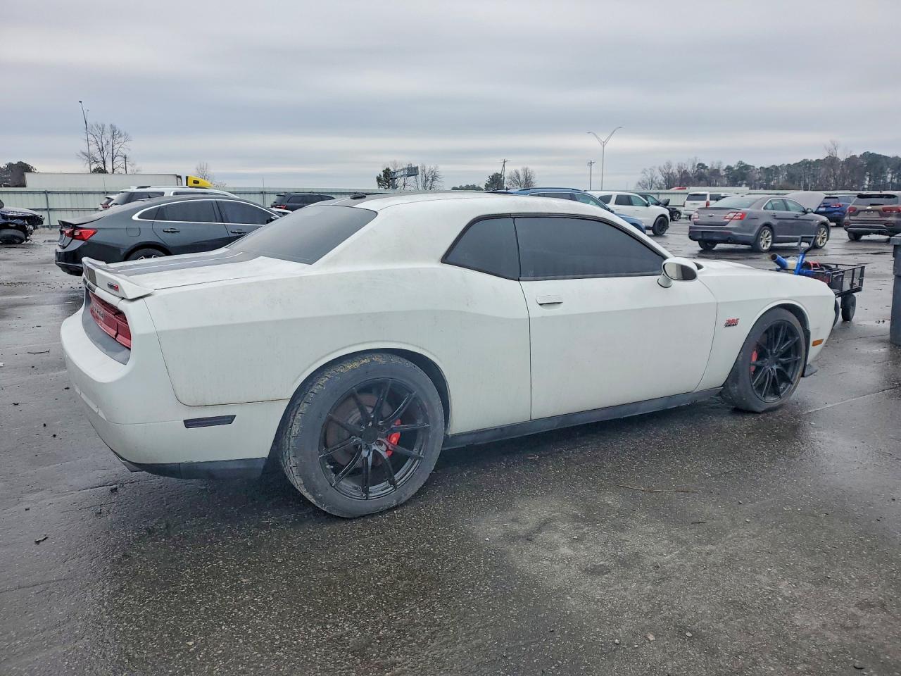 2013 Dodge Challenger Srt-8 - zdjęcie 3