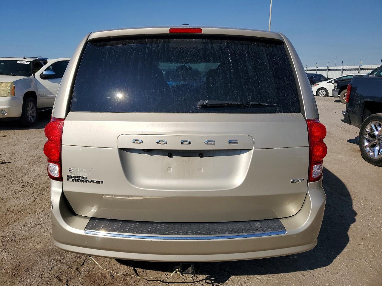 2014 Dodge Grand Caravan Sxt - zdjęcie 6