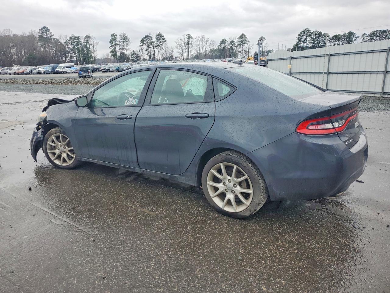 2013 Dodge Dart - zdjęcie 2