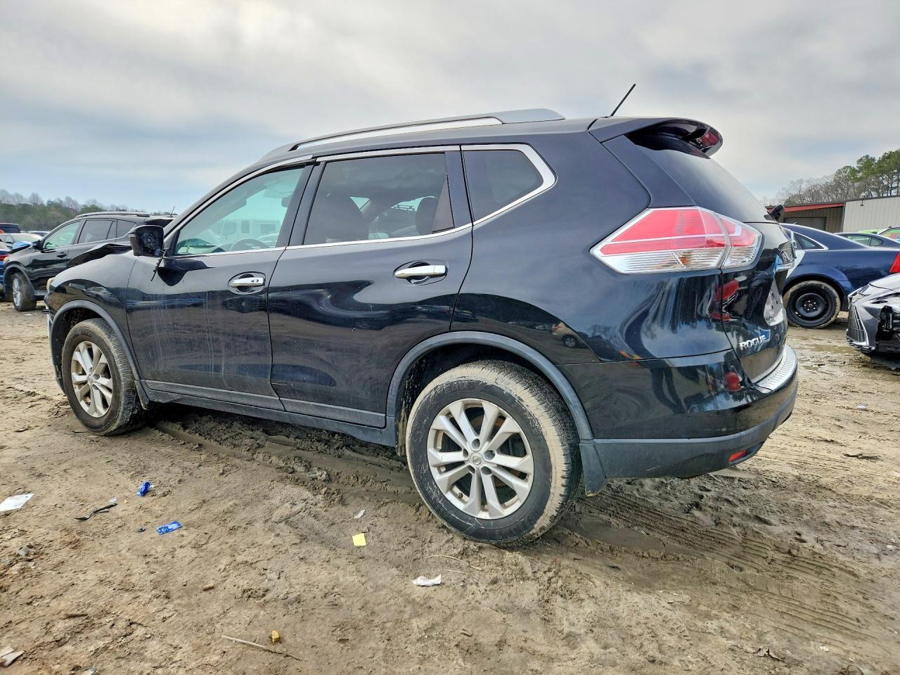 2016 Nissan Rogue Sv - zdjęcie 2