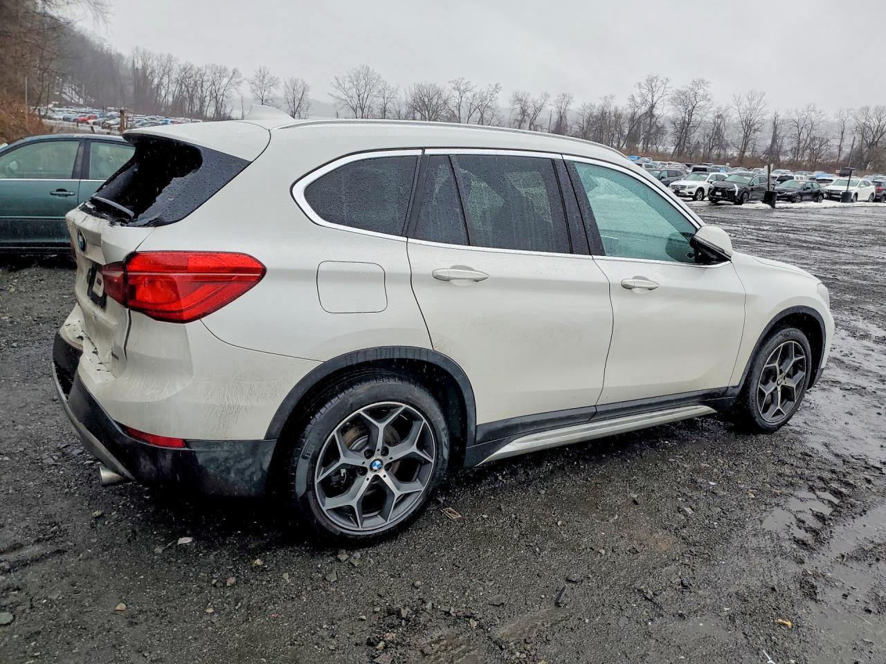 2018 BMW X1 xDrive28I - zdjęcie 3