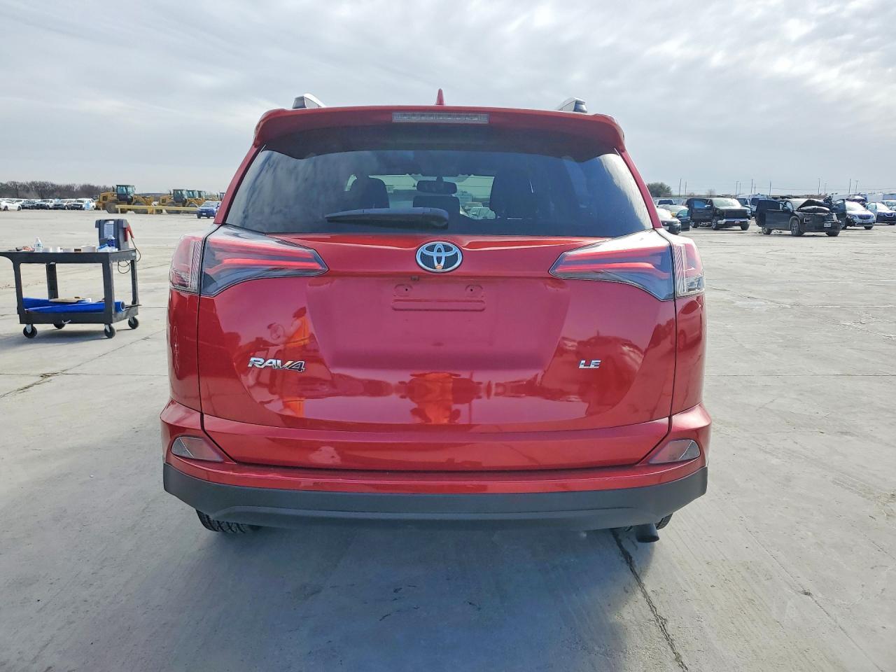 2016 Toyota Rav4 Le - zdjęcie 6