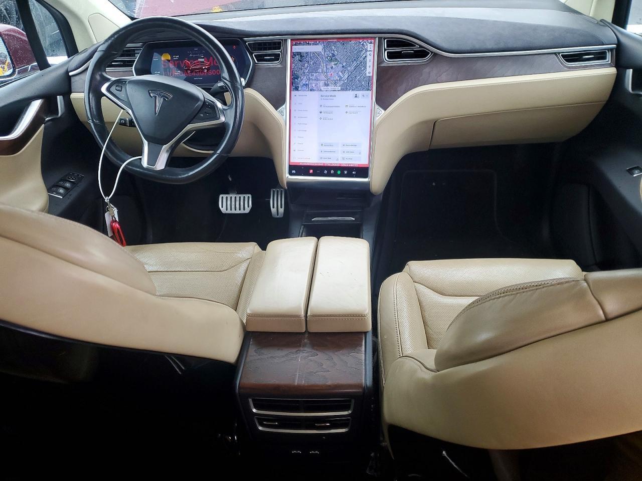 2016 Tesla Model X - zdjęcie 8