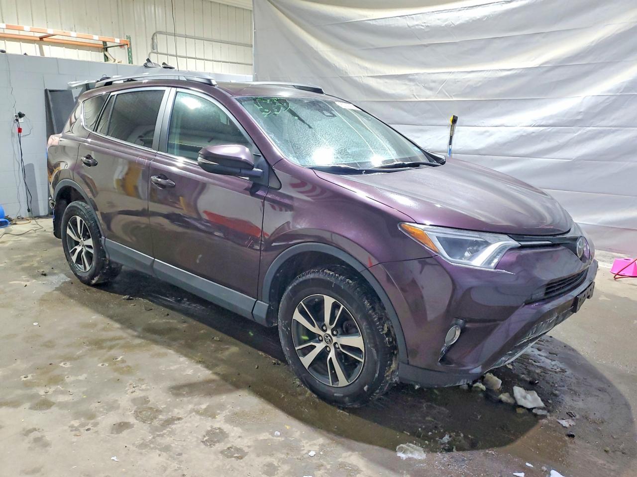 2018 Toyota Rav4 Adventure - zdjęcie 4