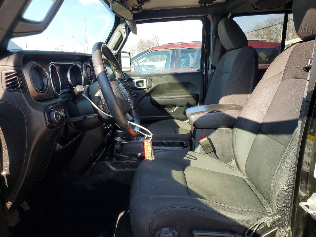 2020 Jeep Wrangler Unlimited Sport - zdjęcie 7