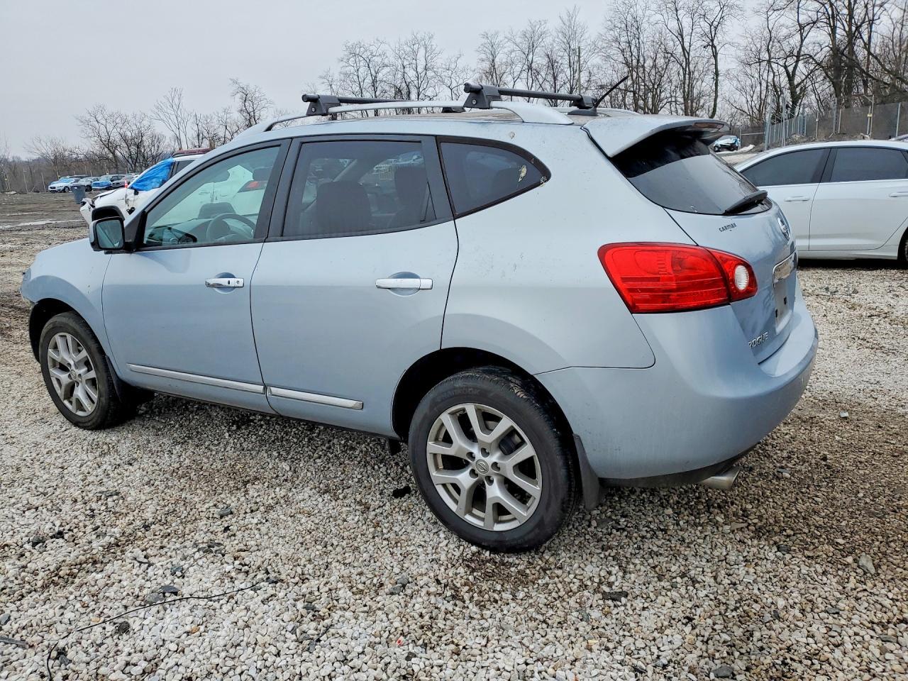 2013 Nissan Rogue S - zdjęcie 2
