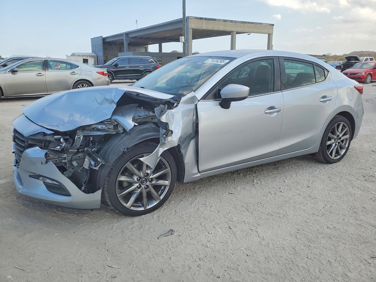 2018 Mazda 3 Touring - zdjęcie główne