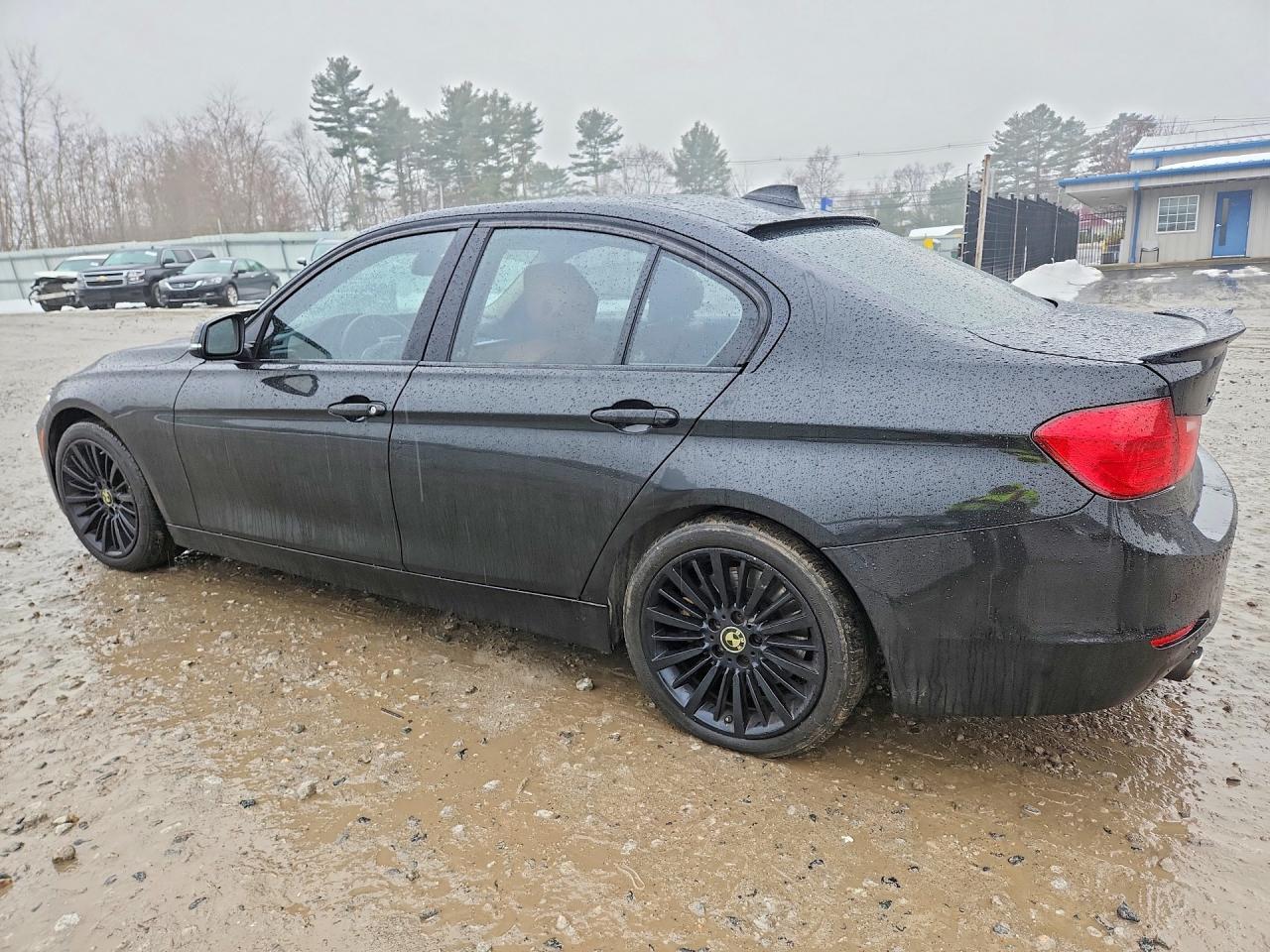 BMW Seria 3 - zdjęcie 2