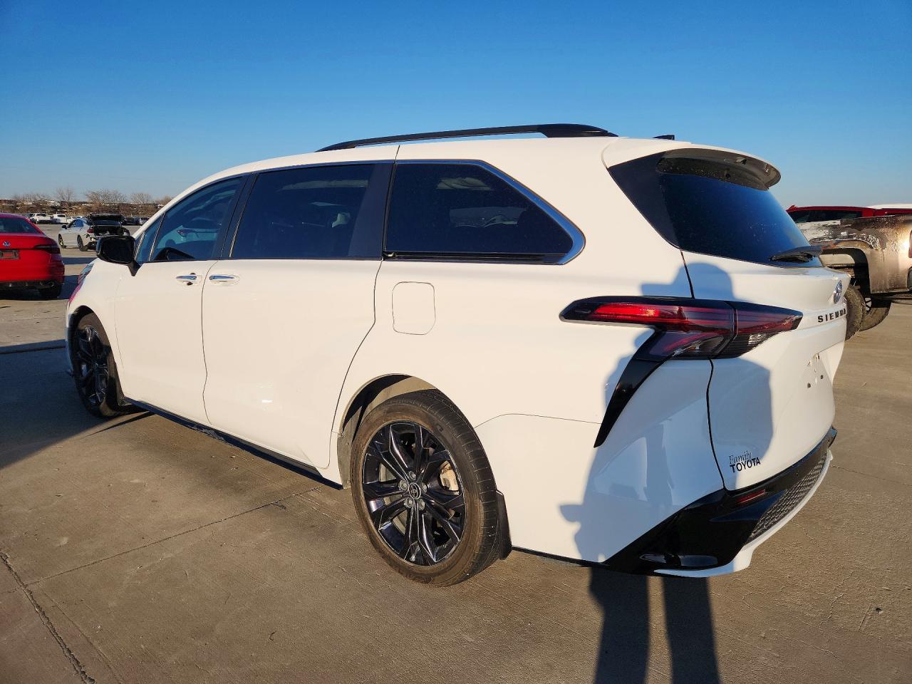 2022 Toyota Sienna Xse 7-Passenger - zdjęcie 2