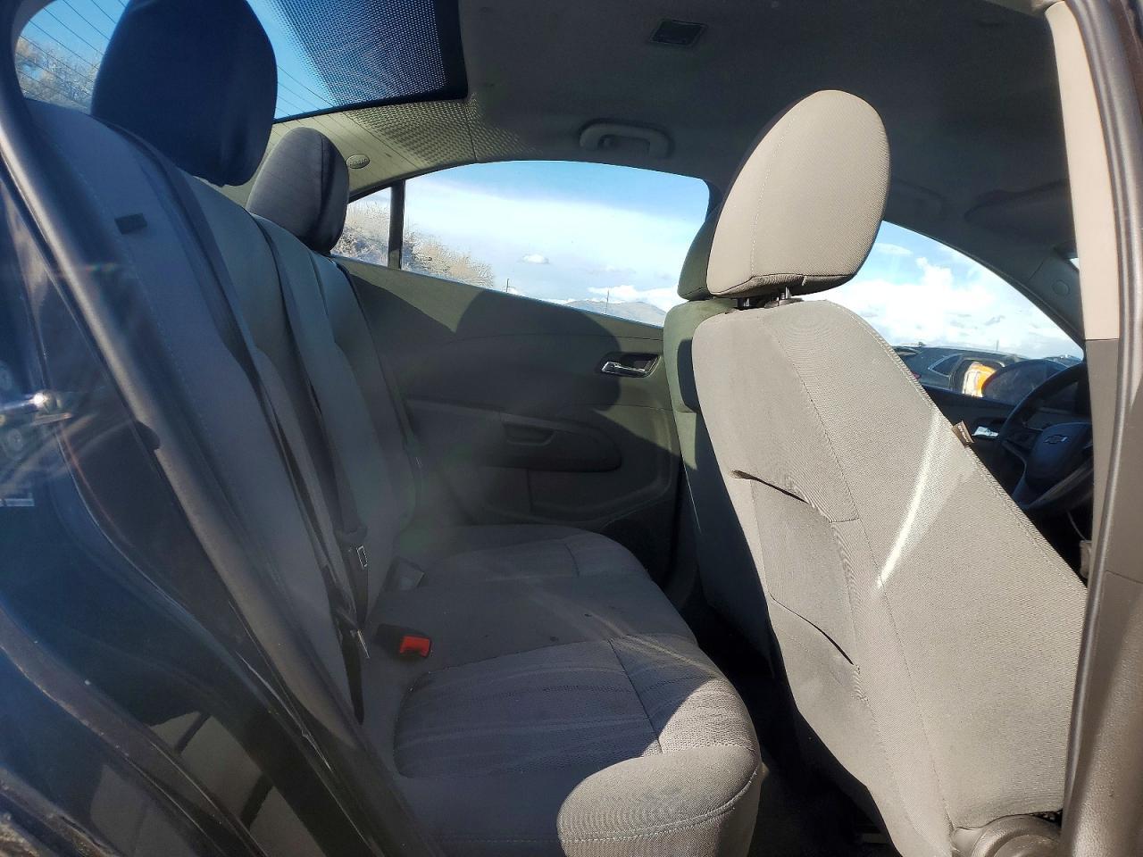 2015 Chevrolet Sonic Lt - zdjęcie 10