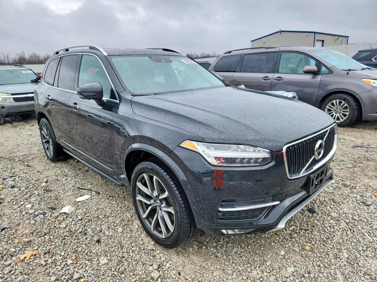 2017 Volvo Xc90 T6 - zdjęcie 4