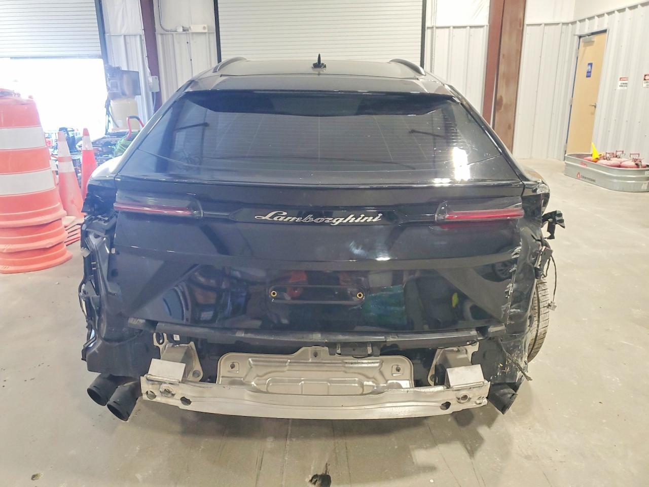 2019 Lamborghini Urus - zdjęcie 6