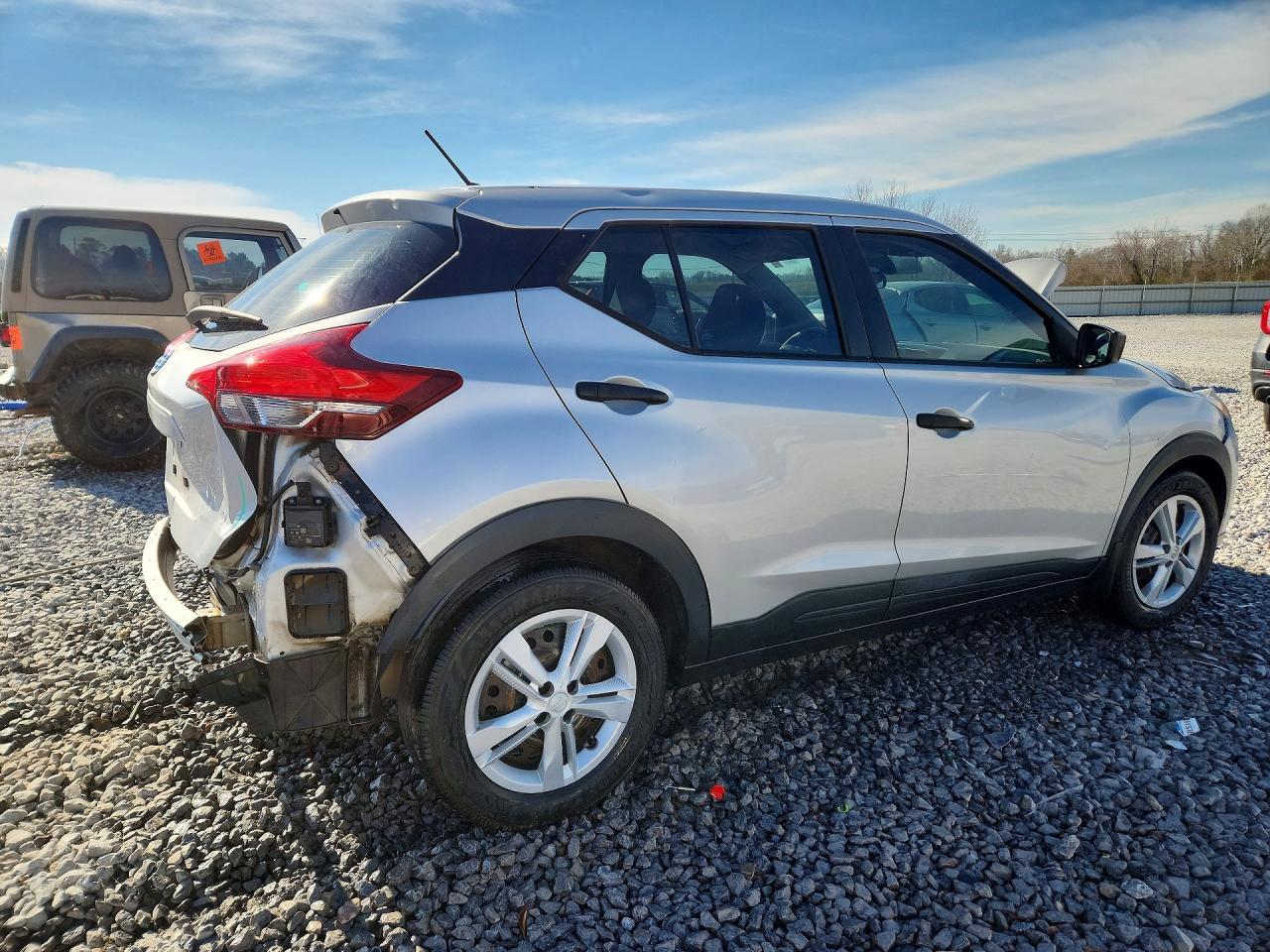 2020 Nissan Kicks S - zdjęcie 3