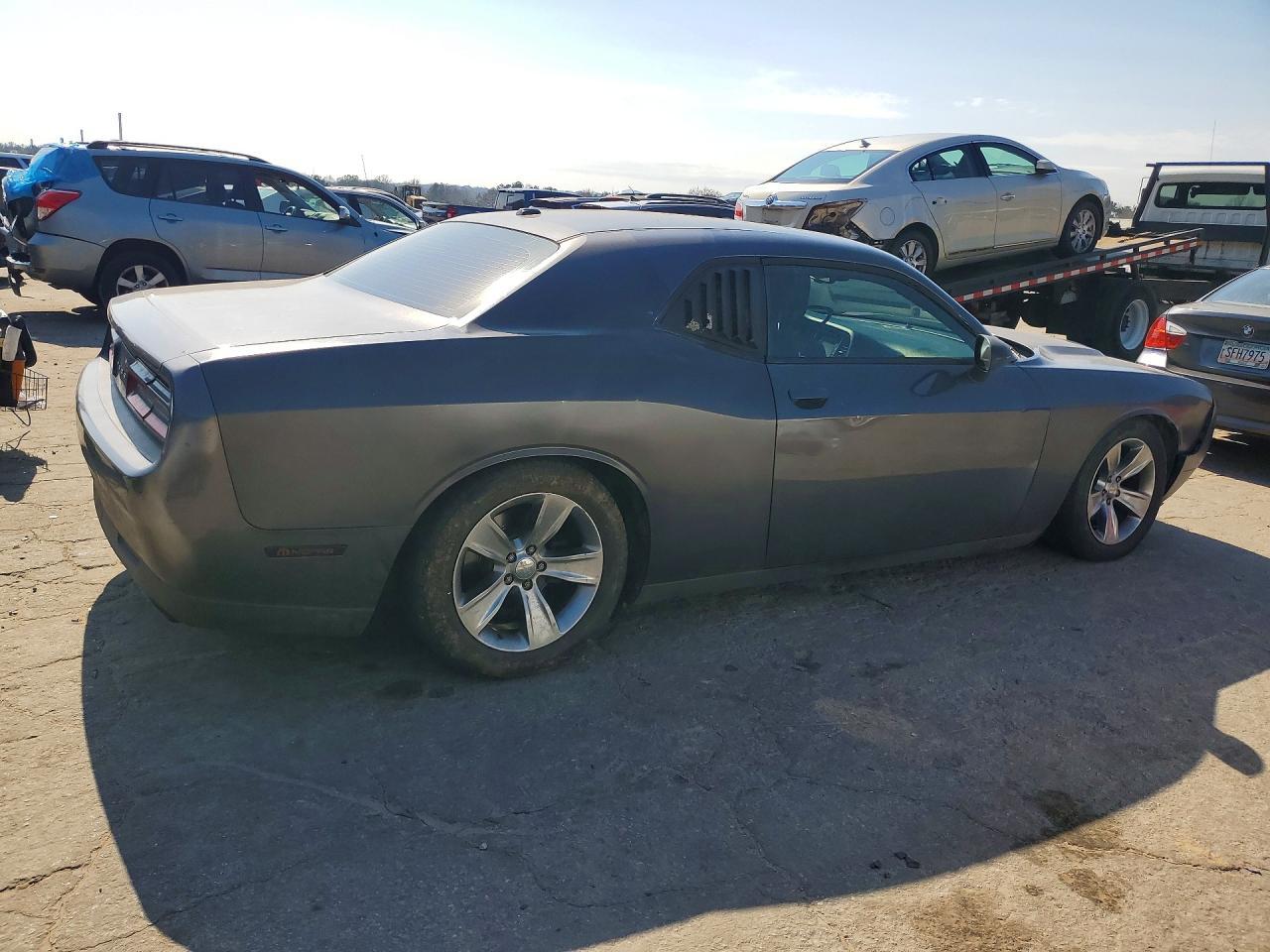 2015 Dodge Challenger Sxt - zdjęcie 3