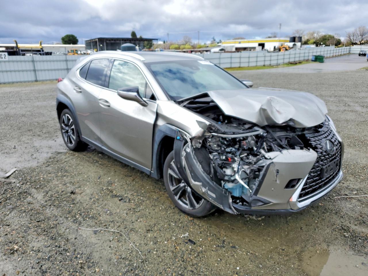 2021 Lexus Ux 200 - zdjęcie 4