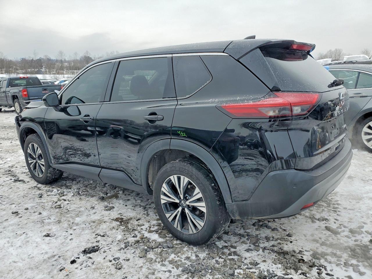 2021 Nissan Rogue Sv - zdjęcie 2