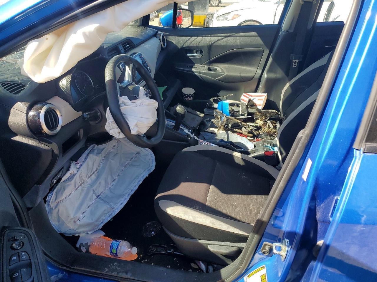 2022 Nissan Versa Sv - zdjęcie 7