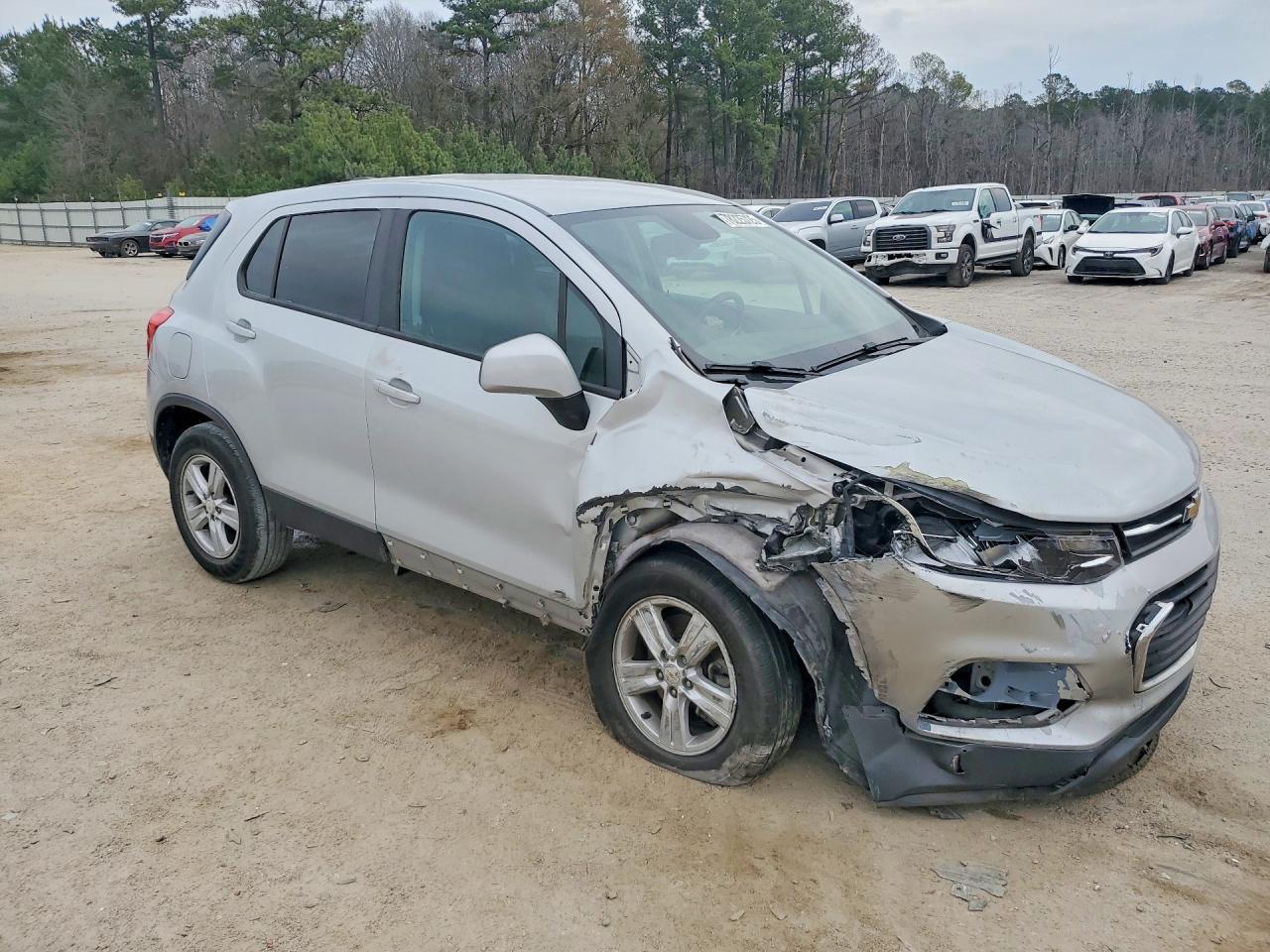 2020 Chevrolet Trax Ls - zdjęcie 4