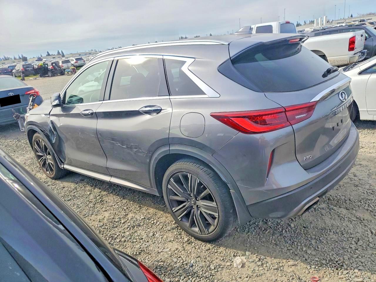 2022 Infiniti Qx50 Luxe - zdjęcie 2