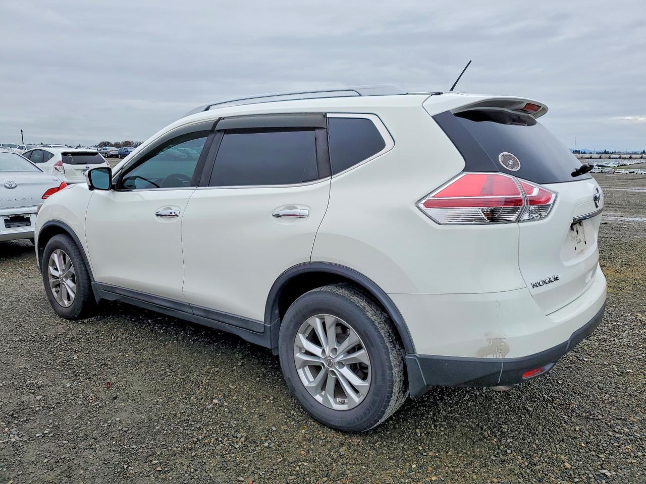 2016 Nissan Rogue Sv - zdjęcie 2