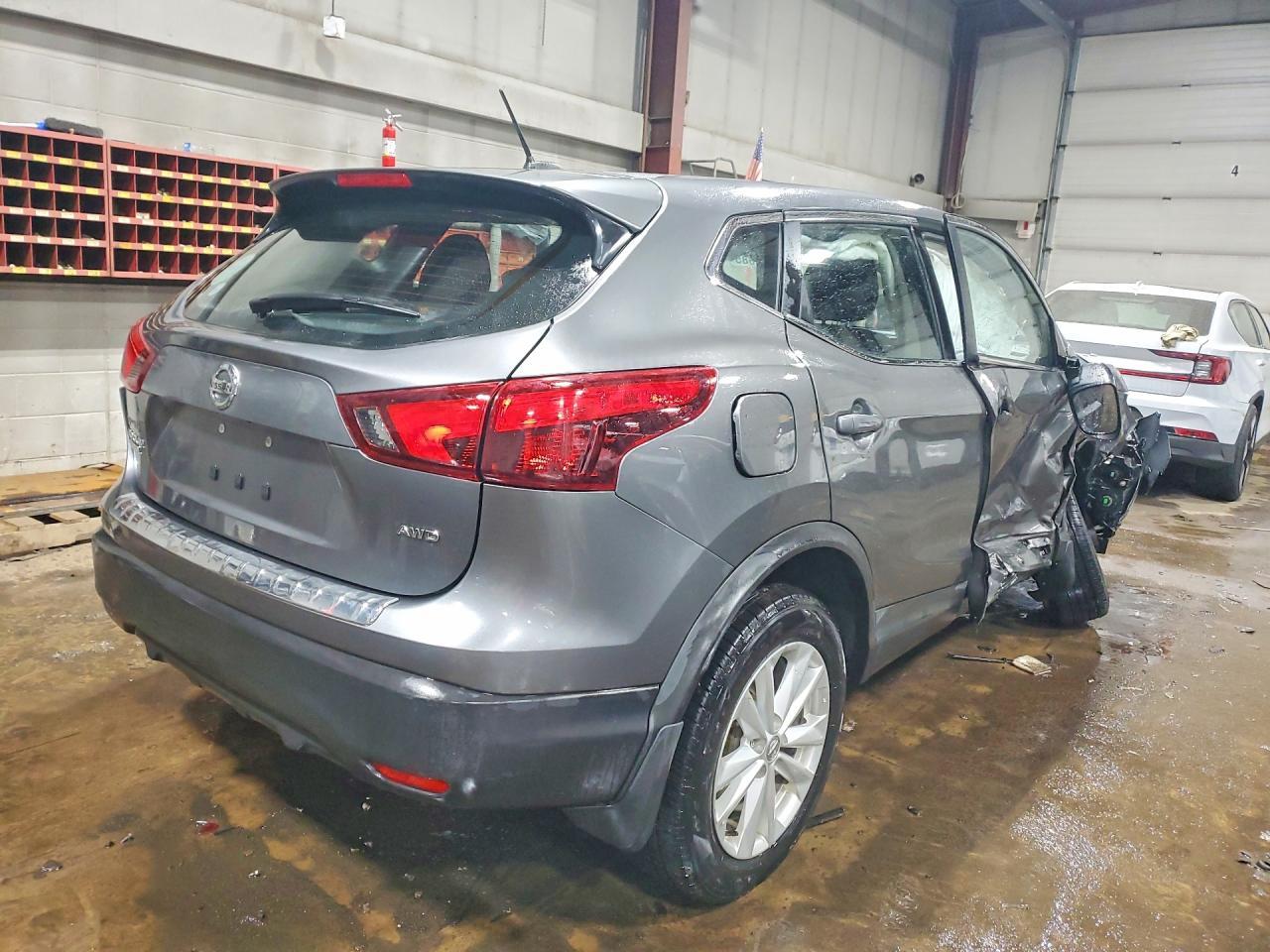 2017 Nissan Rogue Sport S - zdjęcie 3