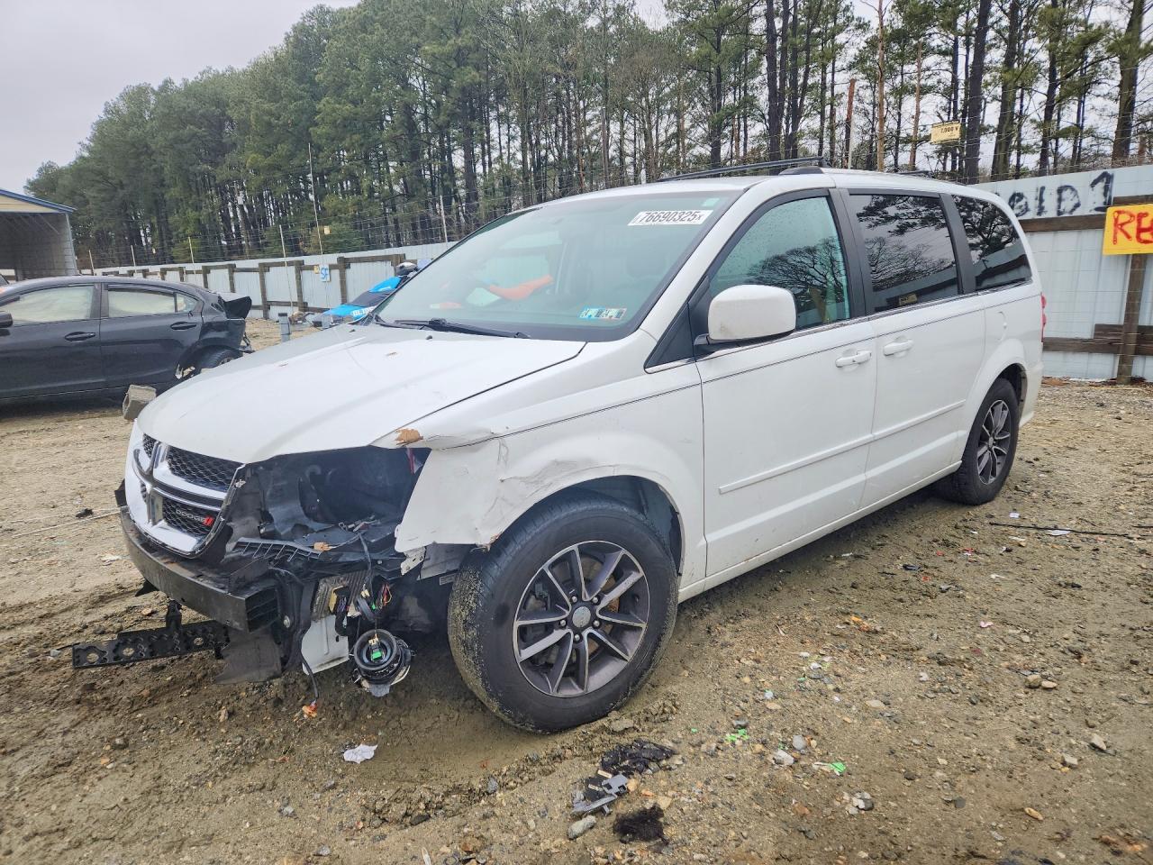 2017 Dodge Grand Caravan Sxt - zdjęcie główne