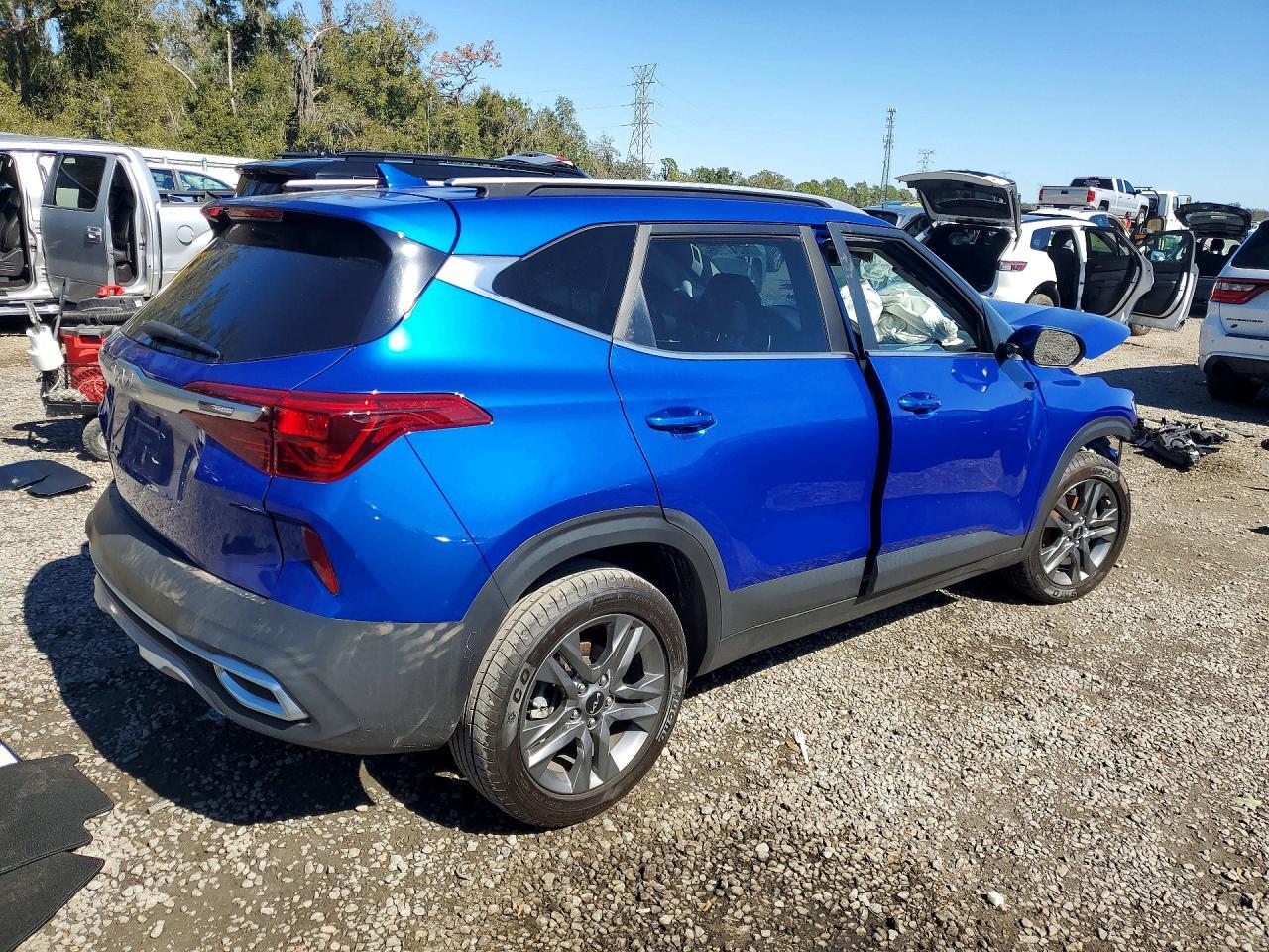 2023 Kia Seltos S - zdjęcie 3