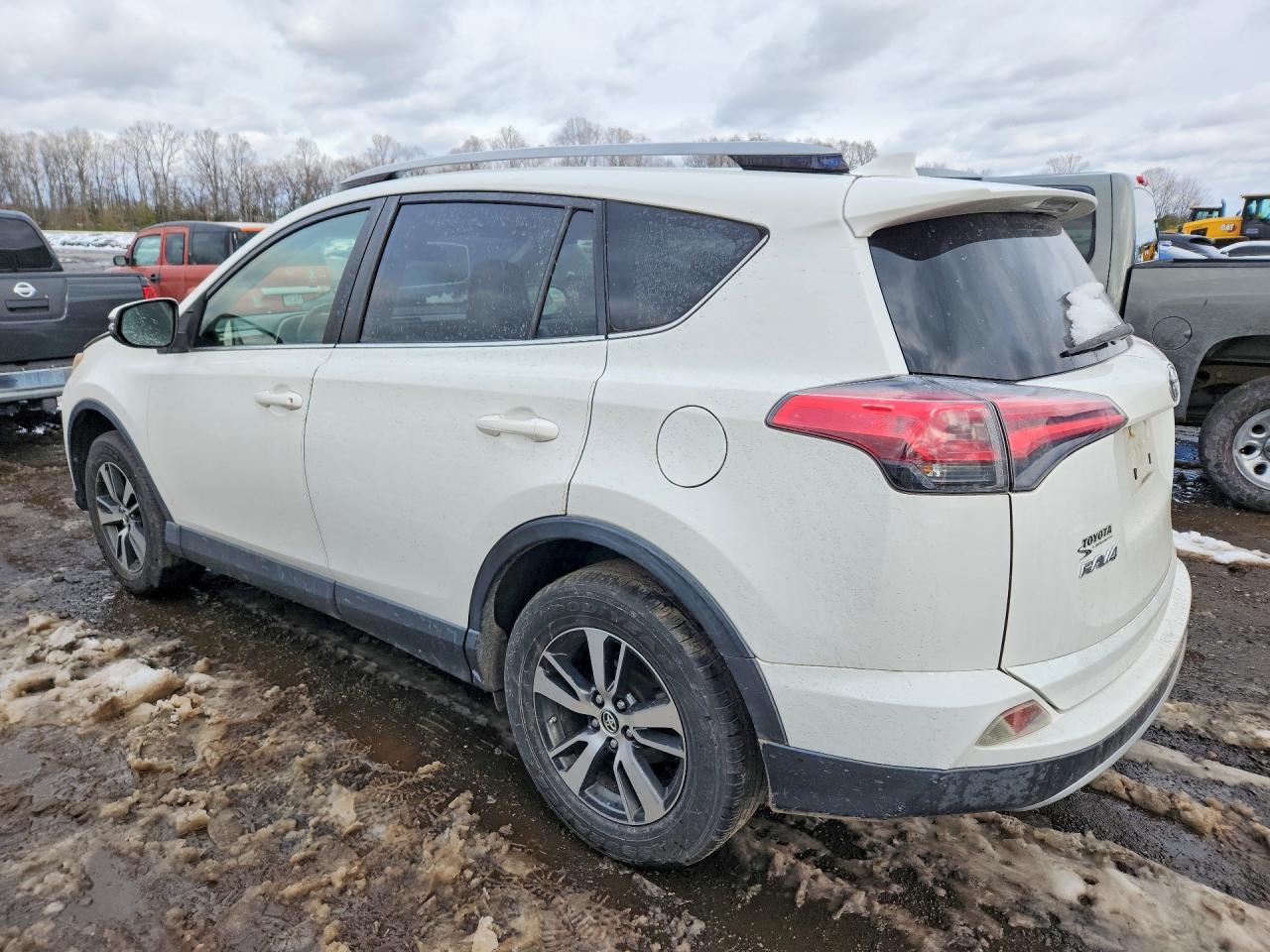 2016 Toyota Rav4 Xle - zdjęcie 2