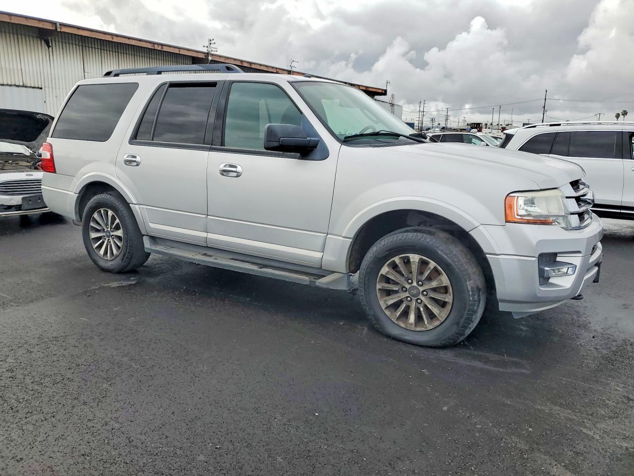 2015 Ford Expedition Xlt - zdjęcie 4