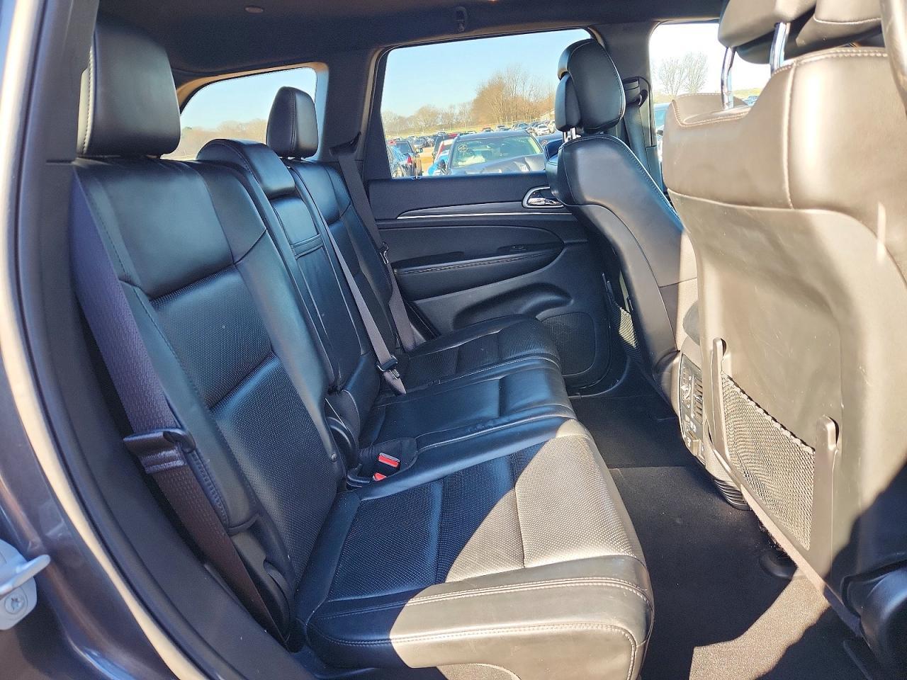 2019 Jeep Grand Cherokee - zdjęcie 11