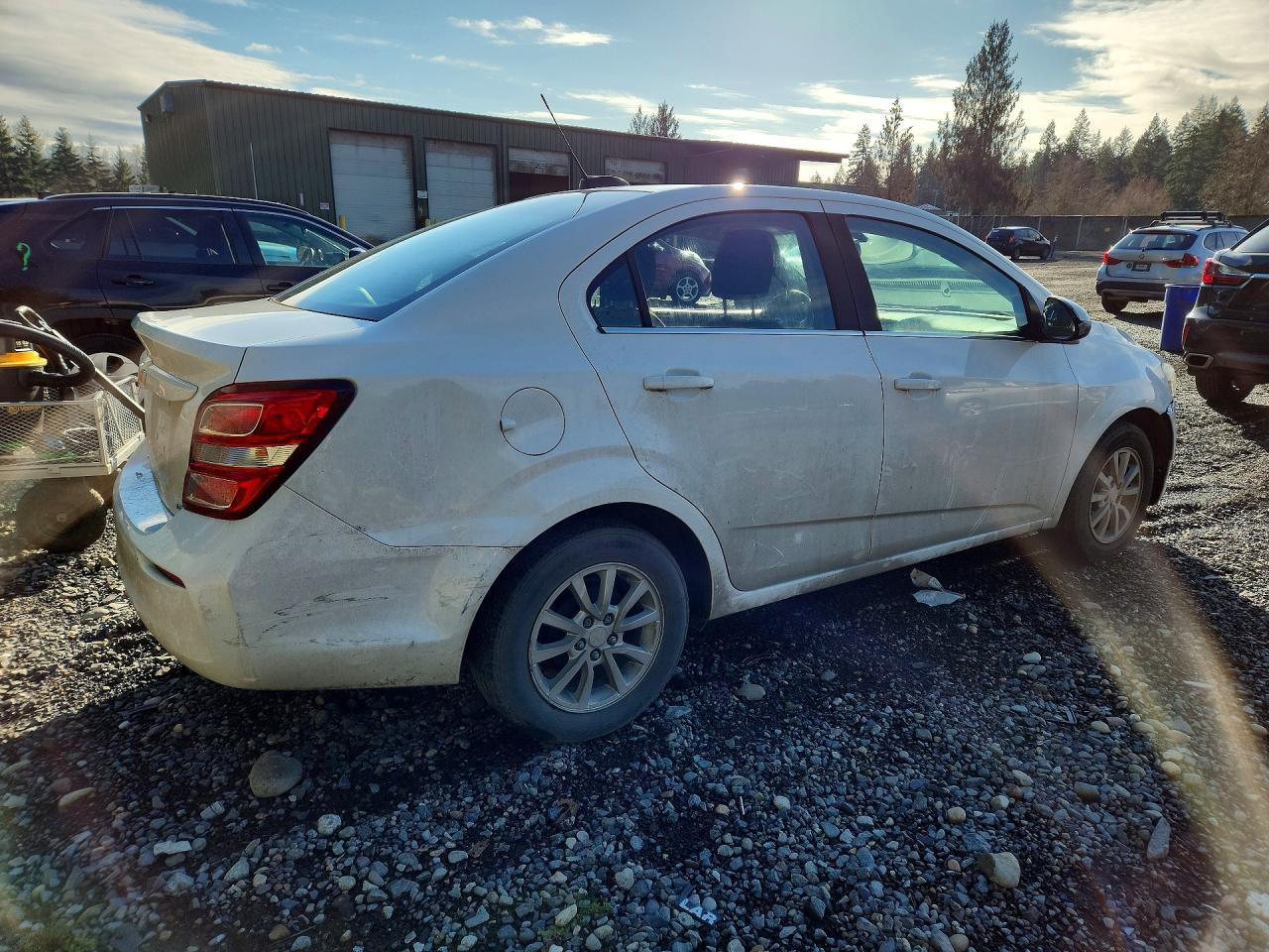 2017 Chevrolet Sonic Lt - zdjęcie 3