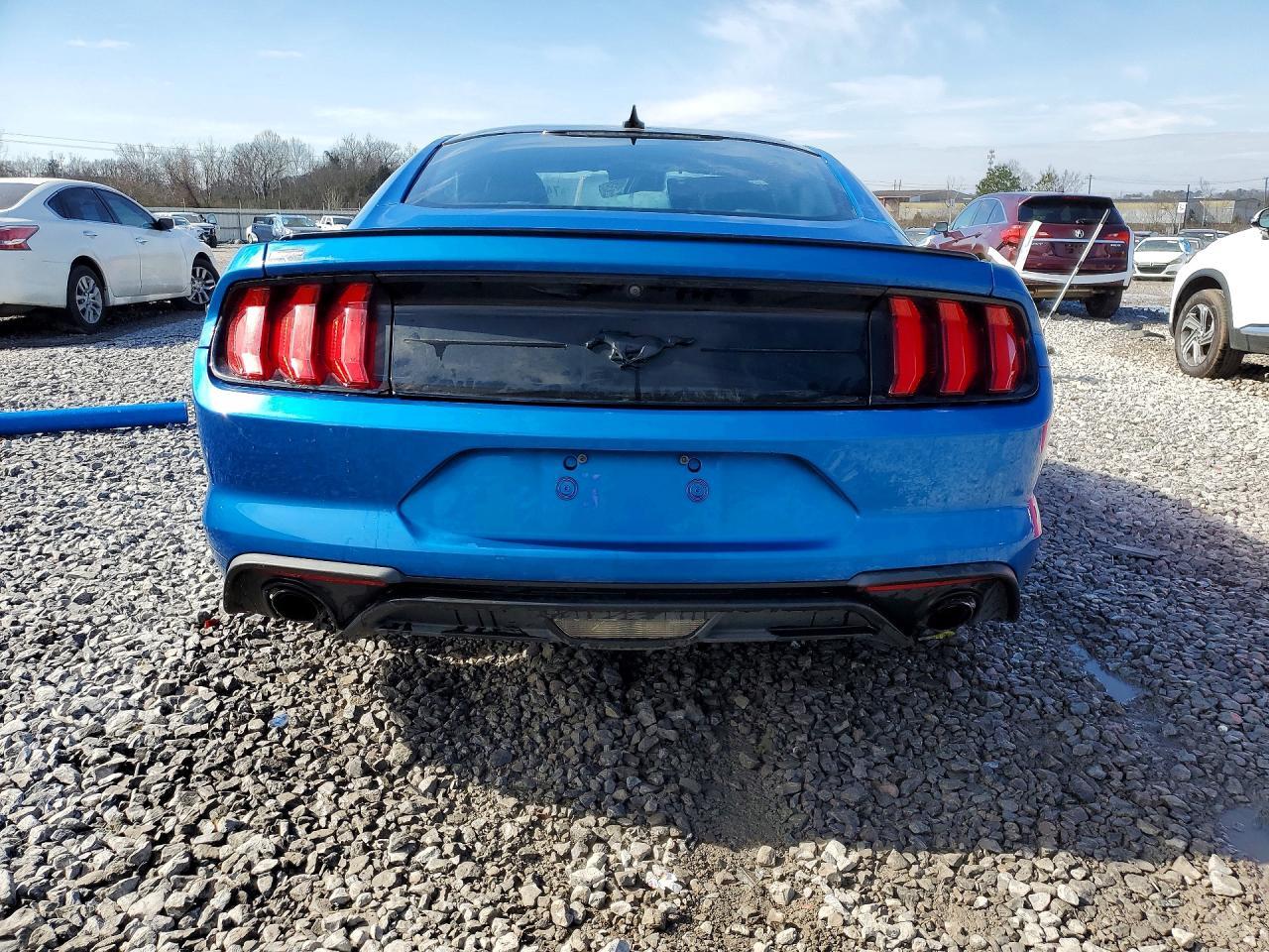 2021 Ford Mustang - zdjęcie 6