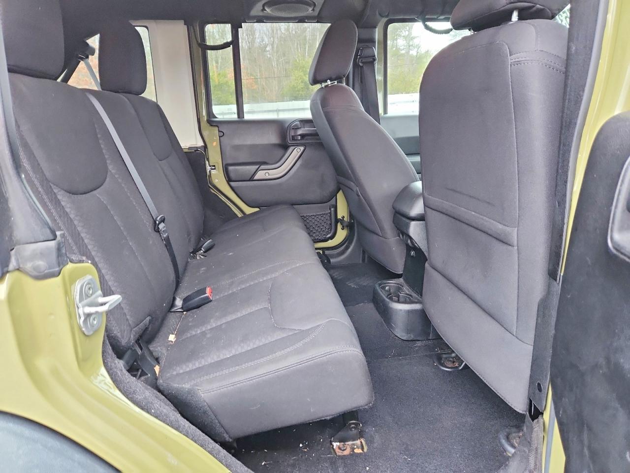 2013 Jeep Wrangler Unlimited Sport - zdjęcie 10