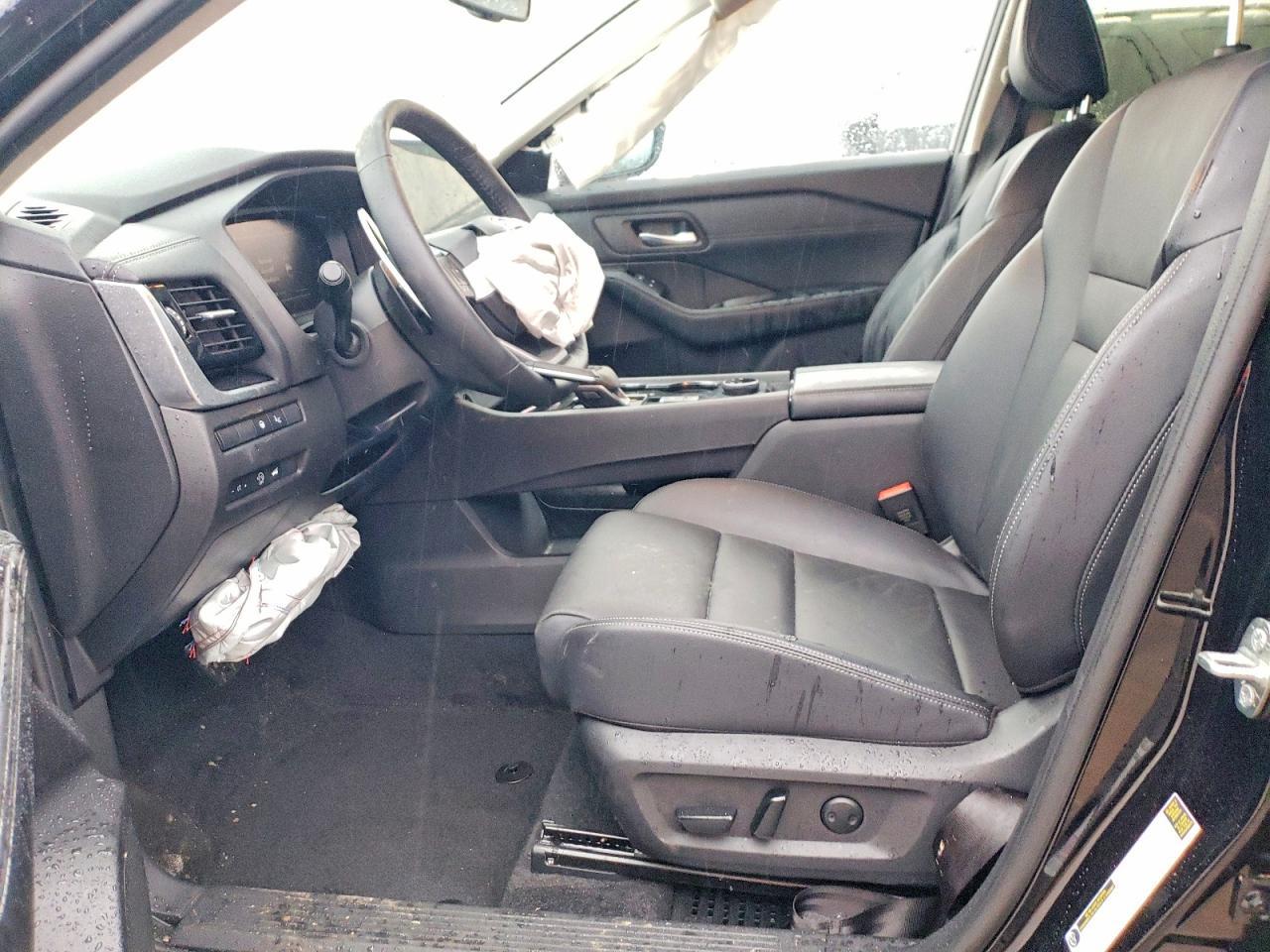 2025 Nissan Rogue Sl - zdjęcie 7