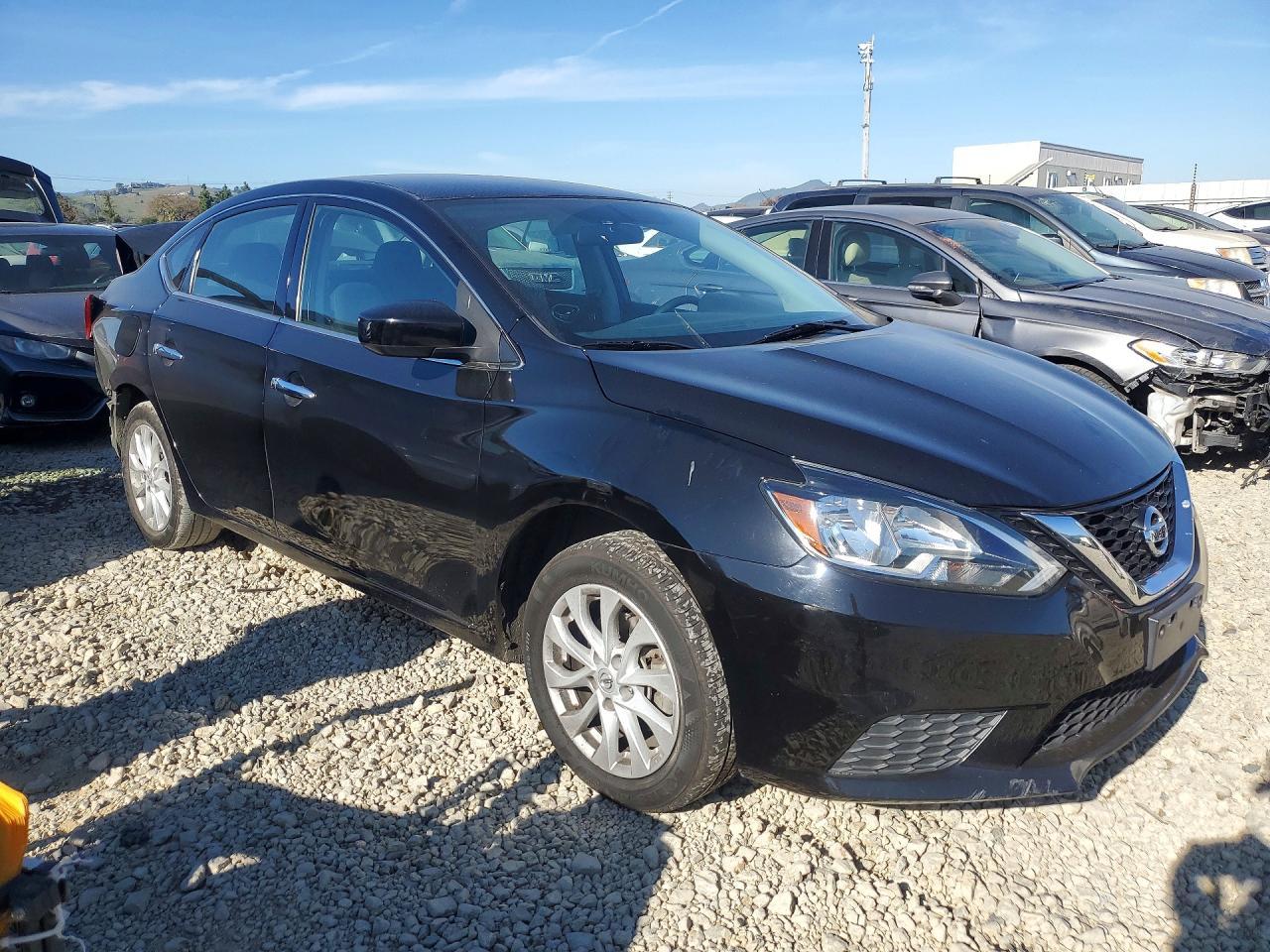 2019 Nissan Sentra S - zdjęcie 4
